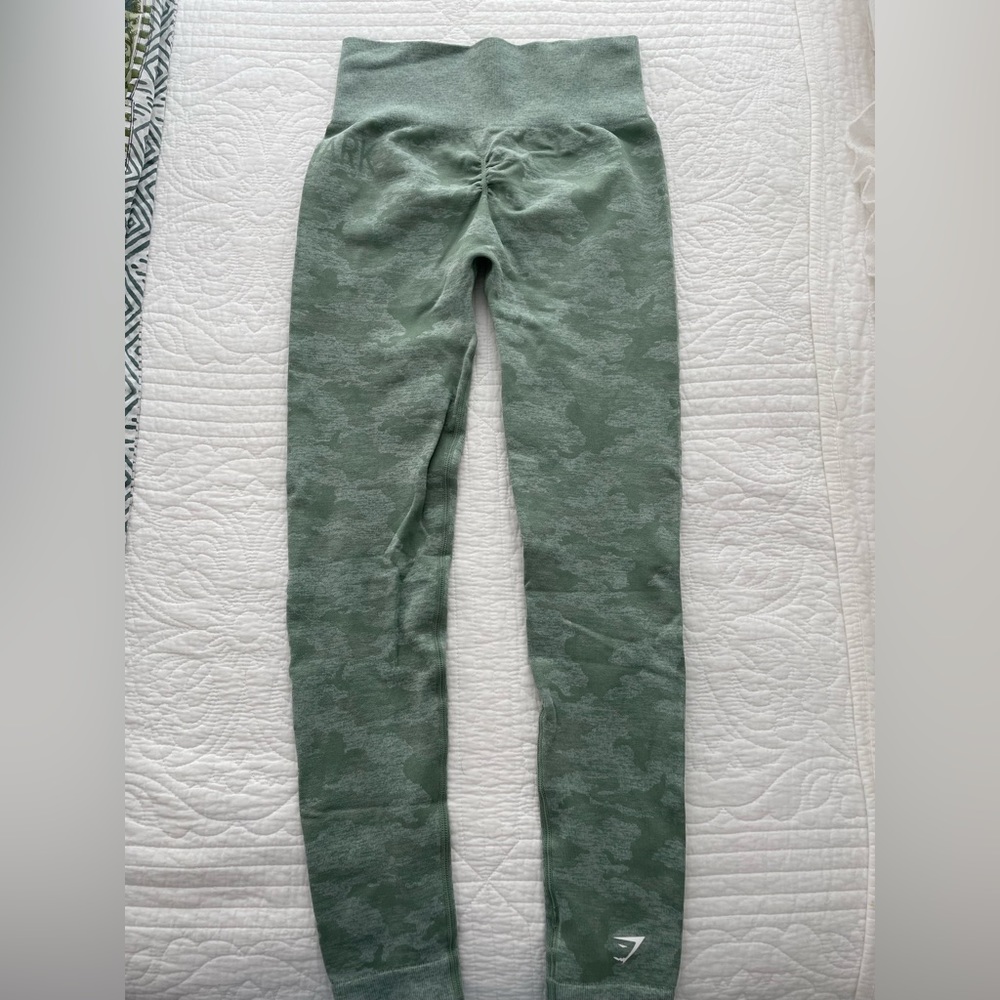 Gymshark Green Camo Leggings - Picture 3 of 3